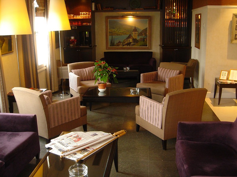 HOTEL DE LA JATTE PARIS NEUILLY