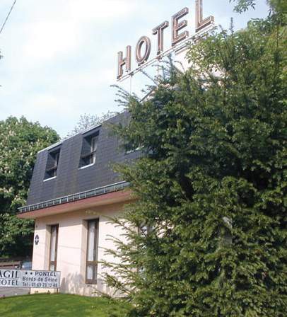 Comfort Hotel Orly Draveil