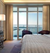 Le Méridien Mina Seyahi Beach Resort & Marina
