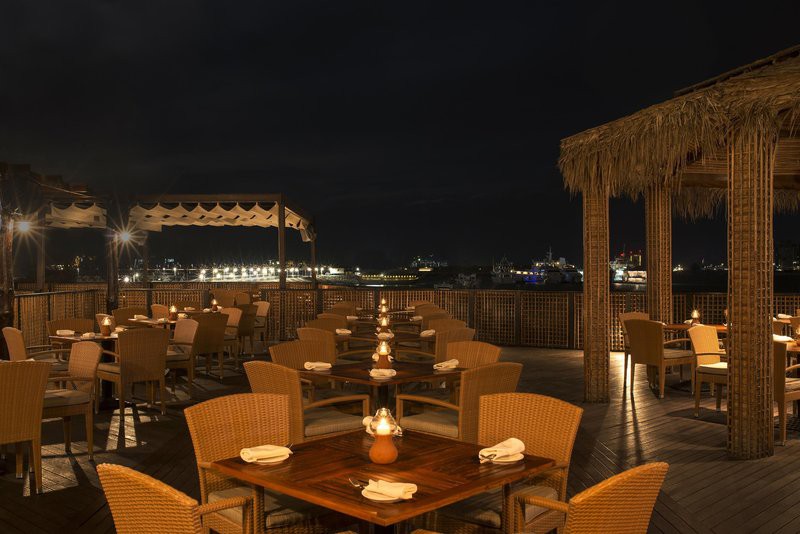 Le Méridien Mina Seyahi Beach Resort & Marina