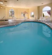 Howard Johnson by Wyndham Holbrook