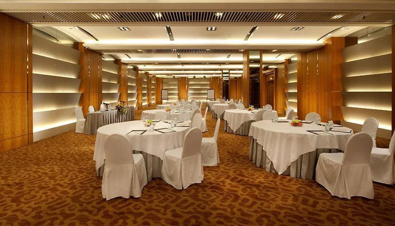 Sunworld Dynasty Hotel