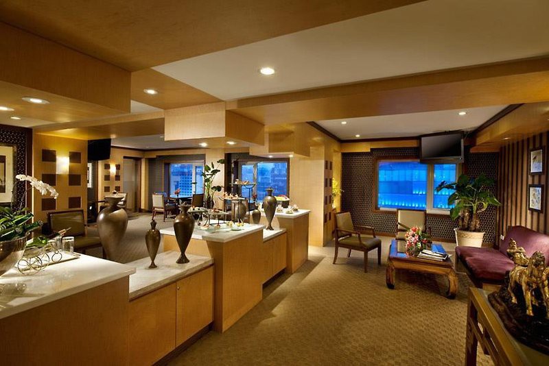 Sunworld Dynasty Hotel