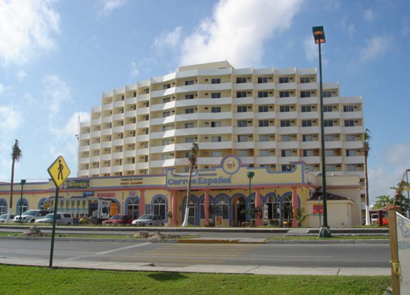 Torre Dorada Cancun