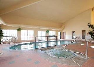 Comfort Suites East / I44