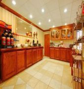 New Victorian Inn & Suites