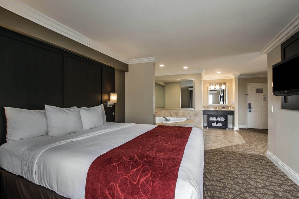 Comfort Suites San Clemente Beach