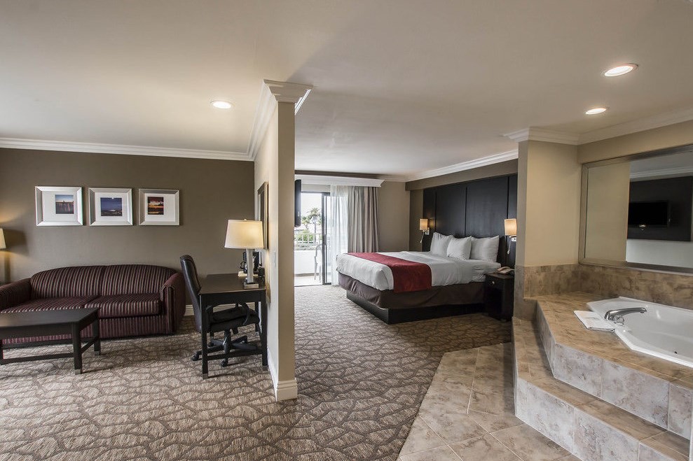 Comfort Suites San Clemente Beach