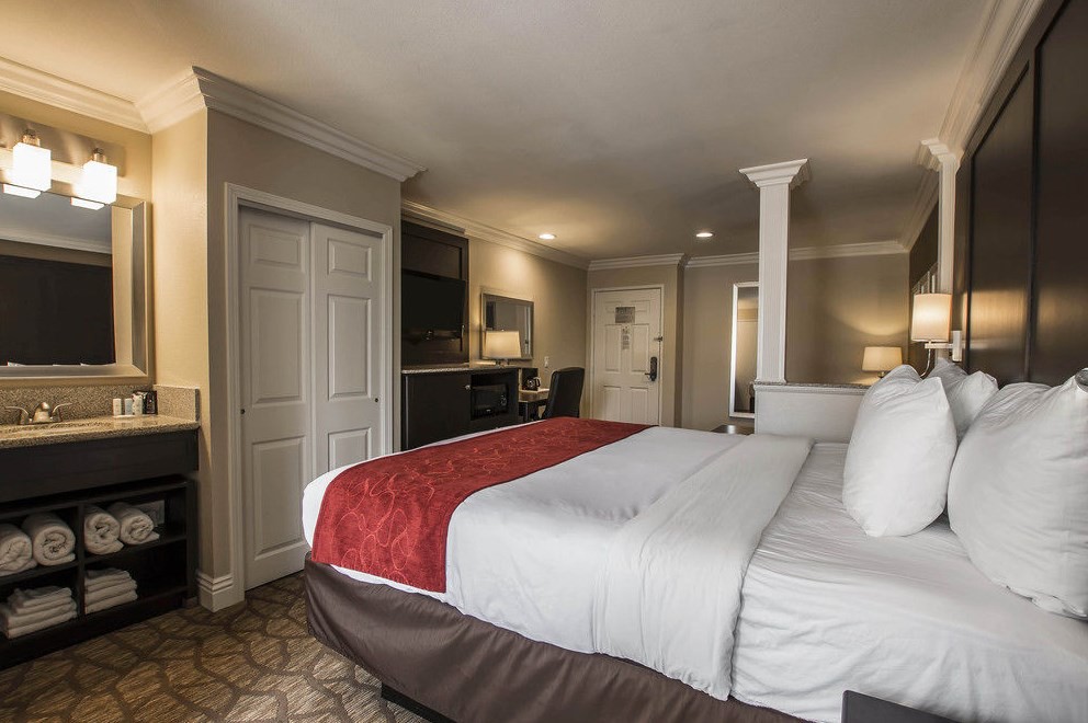 Comfort Suites San Clemente Beach