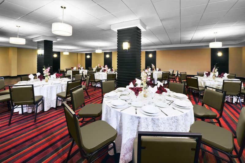 Four Points by Sheraton Toronto Mississauga