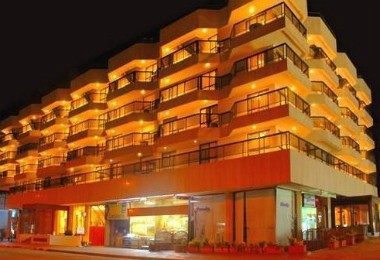 Golden Beach Resort and Spa