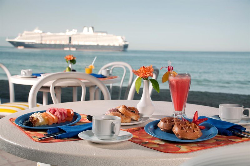 Crown Paradise Golden Hotel