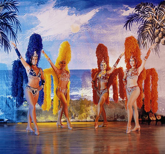 Crown Paradise Golden Hotel