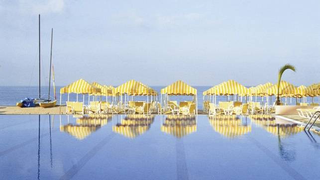Crown Paradise Golden Hotel