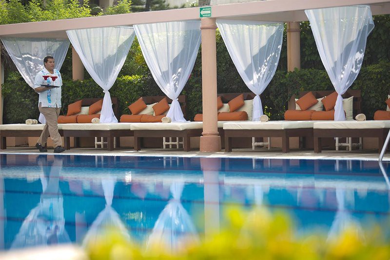 Crown Paradise Golden Hotel