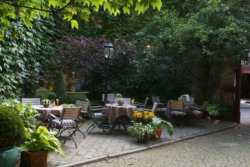 Hotel De Castillion