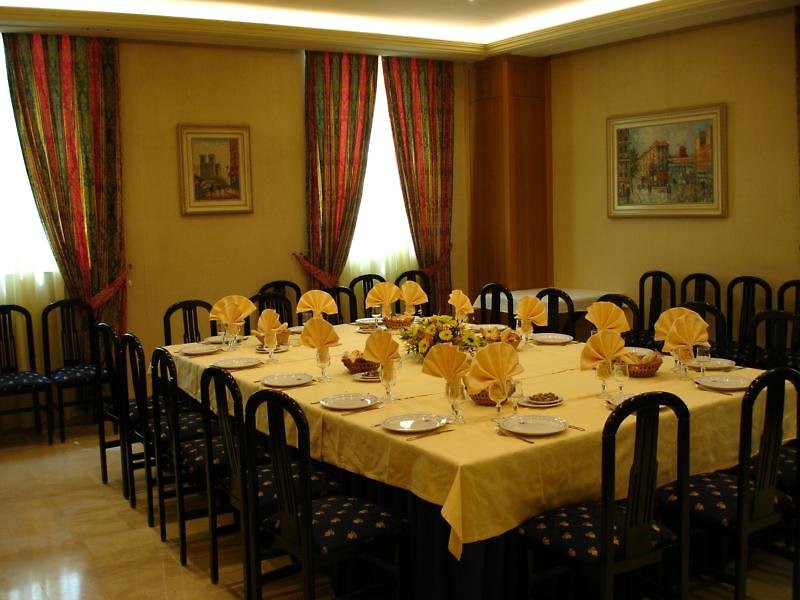 Hotel Avenida de España