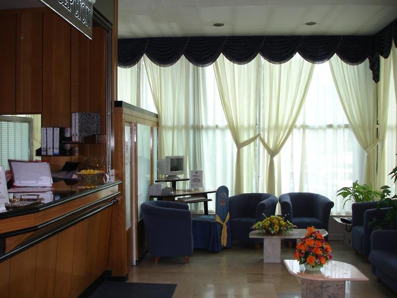 Hotel Avenida de España