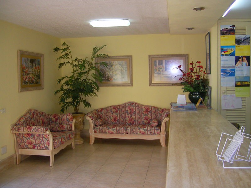 Apartamentos Elena