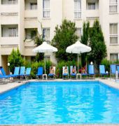 Daphne Hotel Apartments