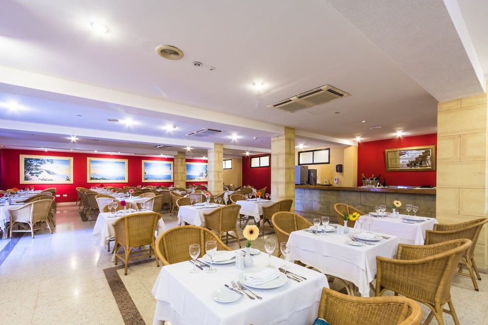 Hotel BlueBay Beach Club
