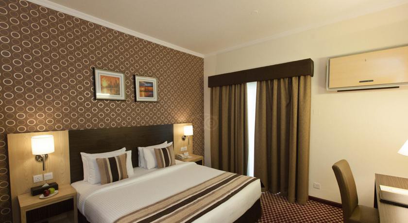 Fortune Karama Hotel