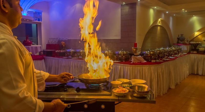 Fortune Karama Hotel