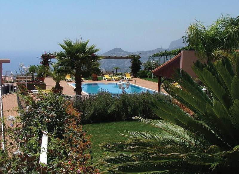 Ocean Gardens Hotel