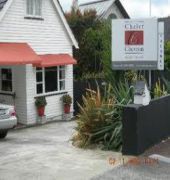 Chalet Chevron Bed and Breakfast Hotel & Guest House