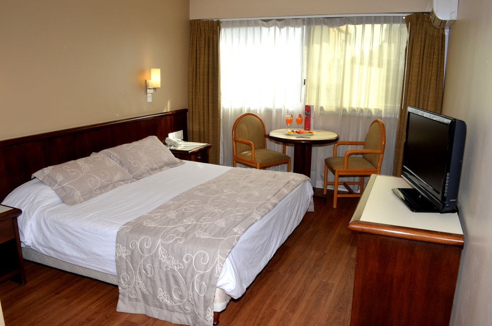 Lafayette Hotel