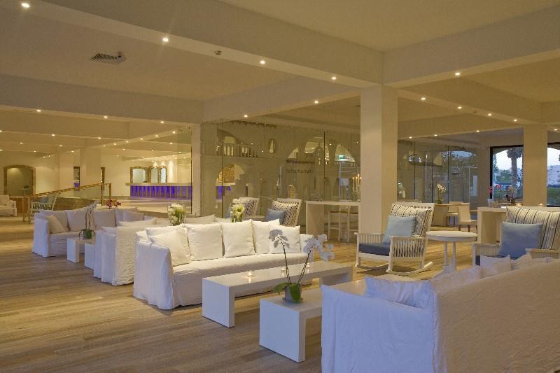 SENTIDO Sandy Beach