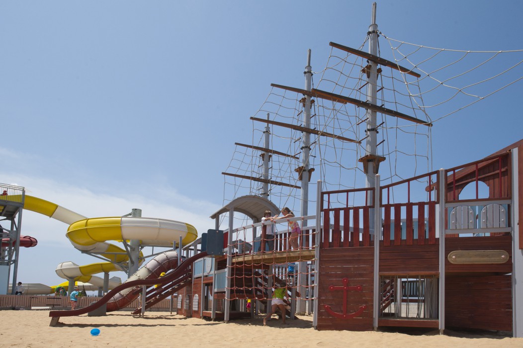 Louis Phaethon Beach Club