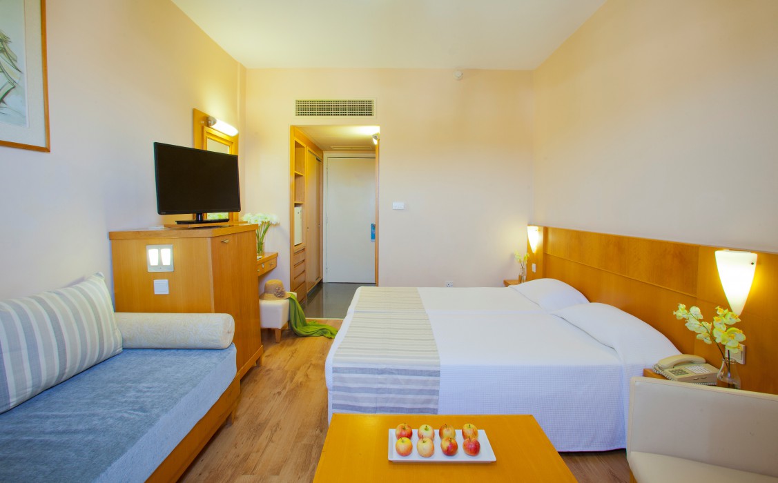 Louis Phaethon Beach Club