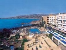 Queens Bay Hotel