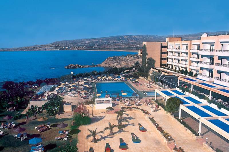 Queens Bay Hotel