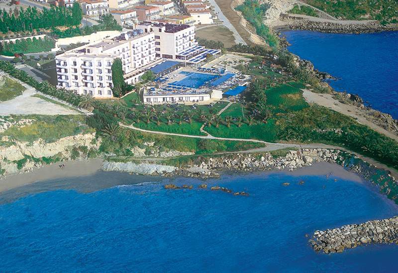 Queens Bay Hotel