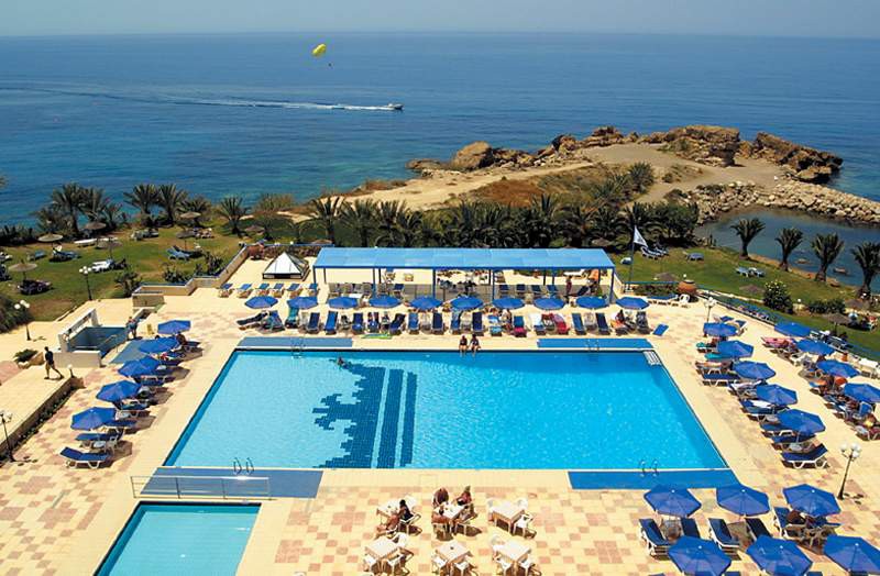 Queens Bay Hotel