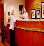 Hampton Inn & Suites Manchester-Bedford