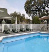 Days Inn by Wyndham Savannah - Abercorn Southside