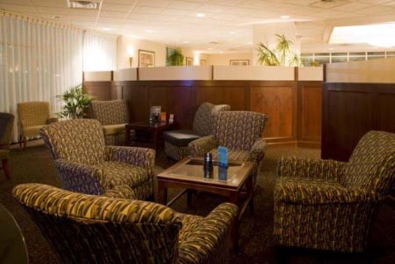 Crowne Plaza Suites Pittsburgh South