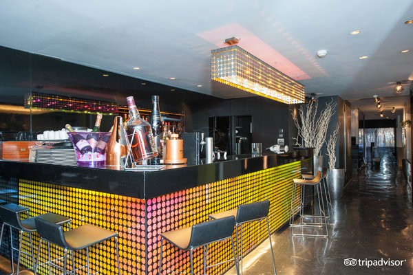 Be Manos Hotel