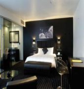 Be Manos Hotel