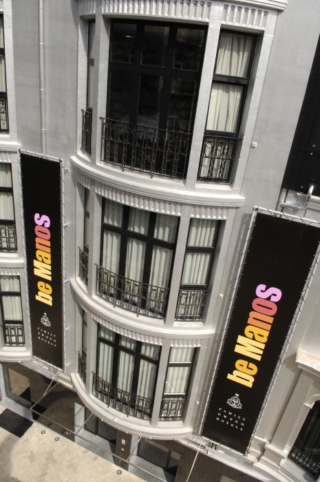 Be Manos Hotel