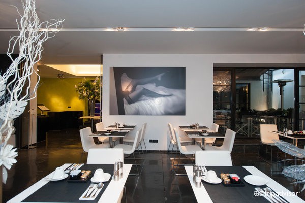 Be Manos Hotel