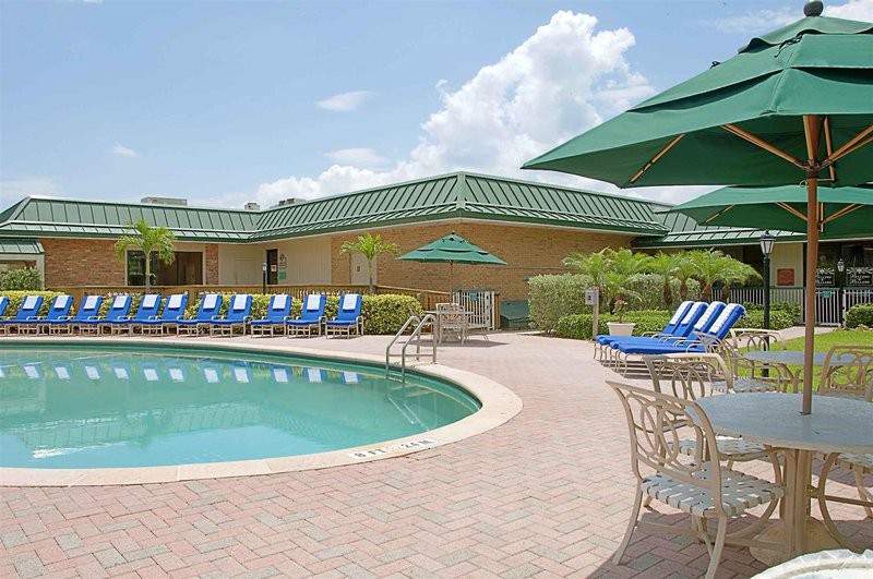 Holiday Inn Hotel & Suites Vero Beach-Oceanside