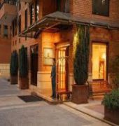 Park Suite Huerfanos