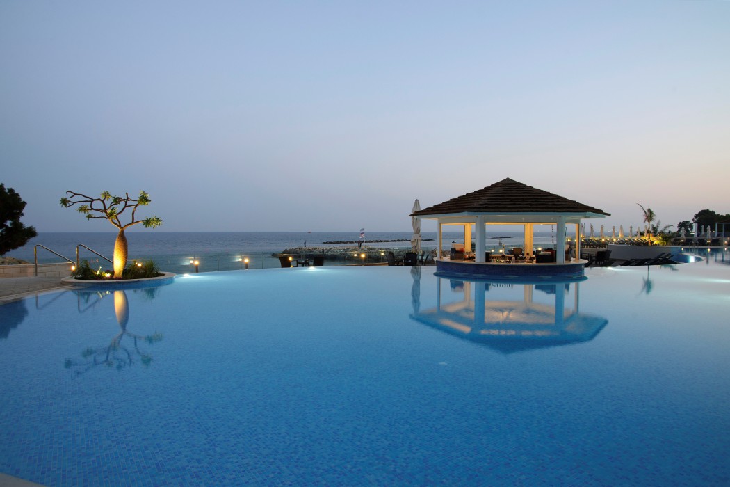 LOUIS APOLLONIA BEACH HOTEL