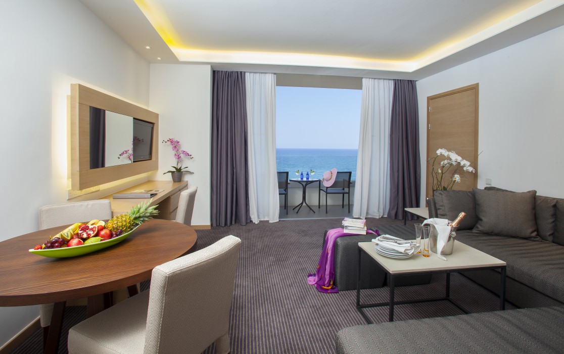 LOUIS APOLLONIA BEACH HOTEL