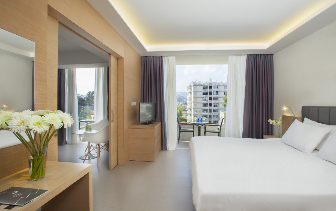 LOUIS APOLLONIA BEACH HOTEL