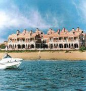 Lloyds Beach Club